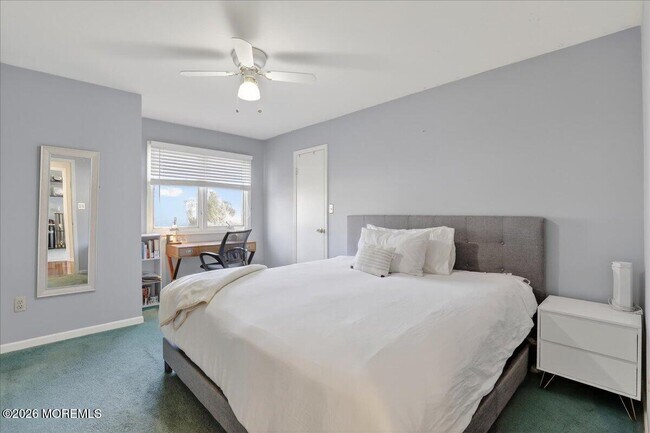 Building Photo - 57 Jamestown Dr