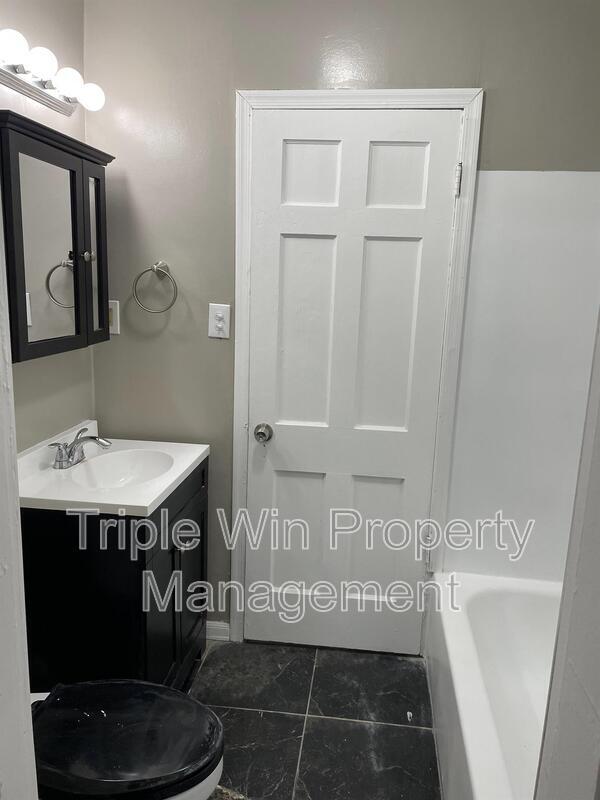 Building Photo - 2139 Kappel Dr