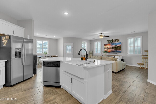 Building Photo - 12316 Desert Path Ct