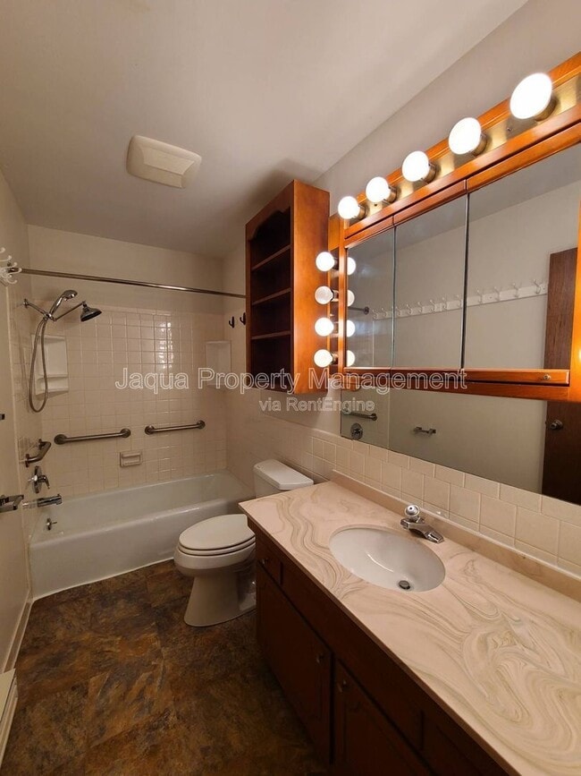 Building Photo - 4150 Ridge Rd