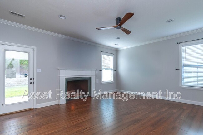 Building Photo - 1416 Madison Oaks Rd