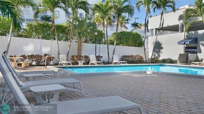 Building Photo - 3031 N Ocean Blvd