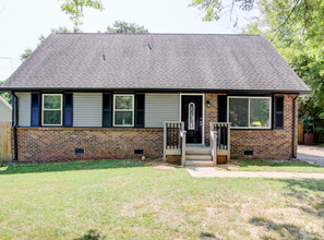 Building Photo - Single Family Home in Clarksville