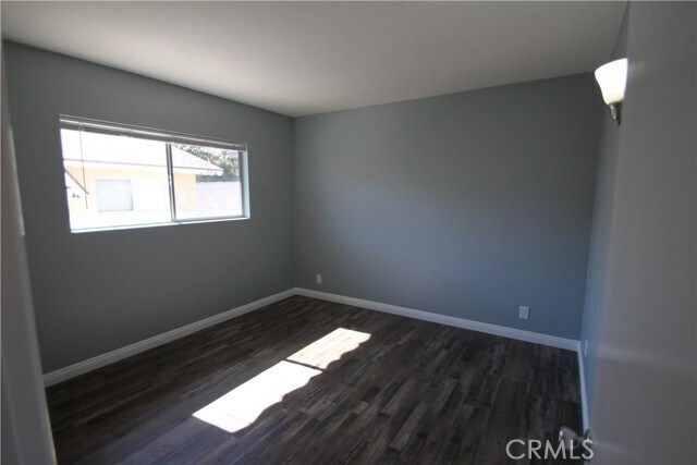 Building Photo - 2614 Graham Ave