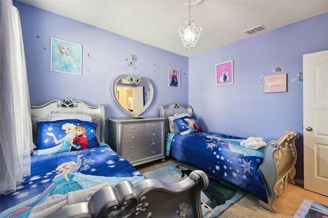 Building Photo - 7704 Oakmoss Loop