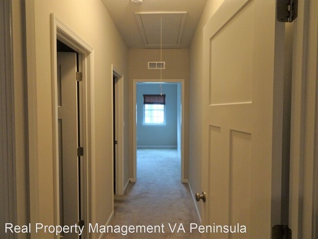 Building Photo - 2 br, 2.5 bath House - 905 Promenade Ln