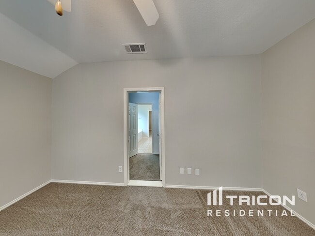 Building Photo - 1470 Waldrop Dr