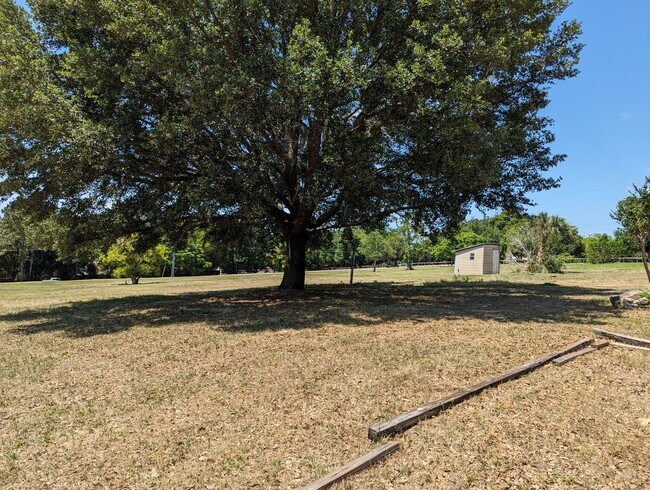 Building Photo - 20333 Sugarloaf Mountain Rd