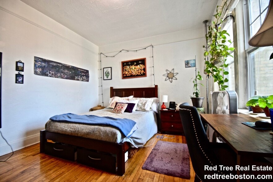 Building Photo - 1691 Commonwealth Avenue