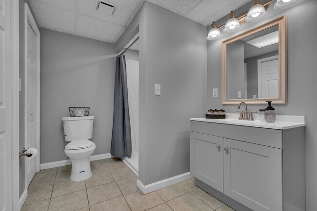 Building Photo - 261 Audrea Ln