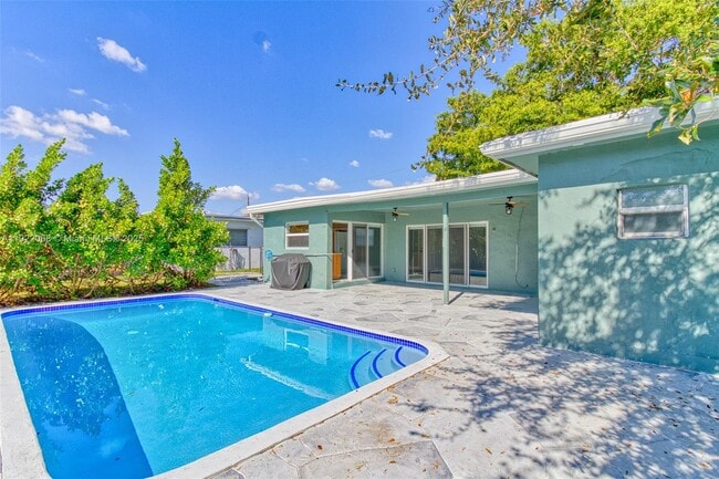 Building Photo - 6510 NW 21st St