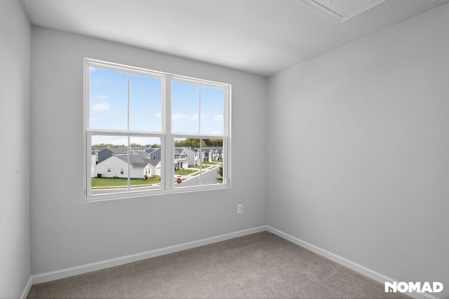 Building Photo - 611 Yellow Bill Ln