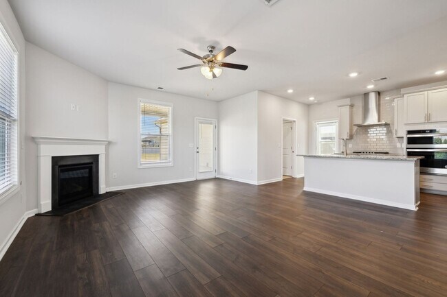 Building Photo - 1222 Westlawn Blvd