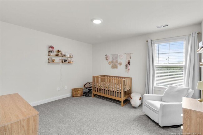 Building Photo - 173 London Dr