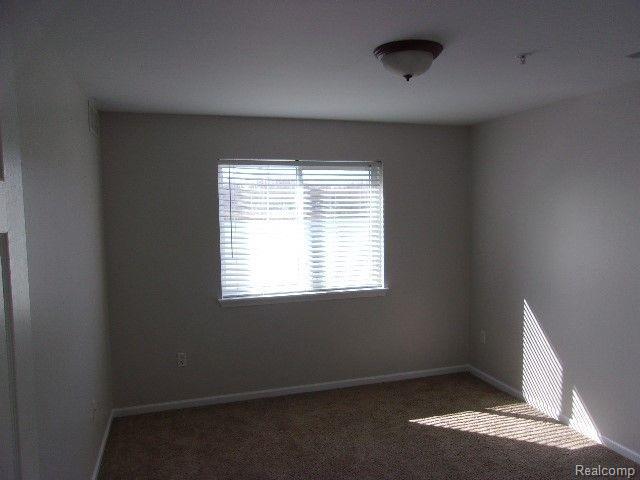 Building Photo - 866 Amanda Ln