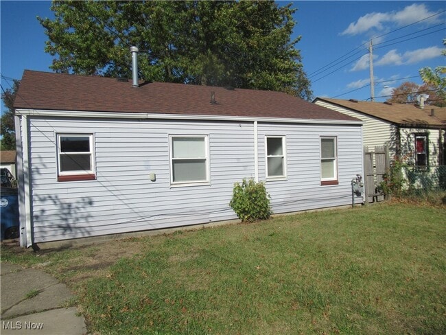 Building Photo - 12009 Summerland Ave