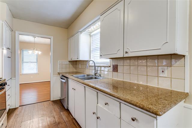 Building Photo - 3119 Touraine Dr