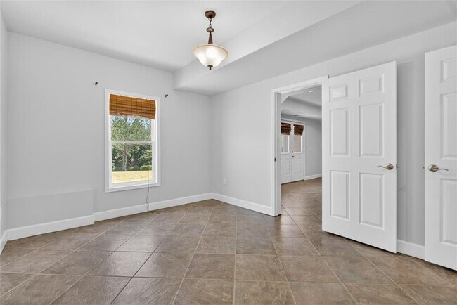 Building Photo - 4537 Grandview Pkwy