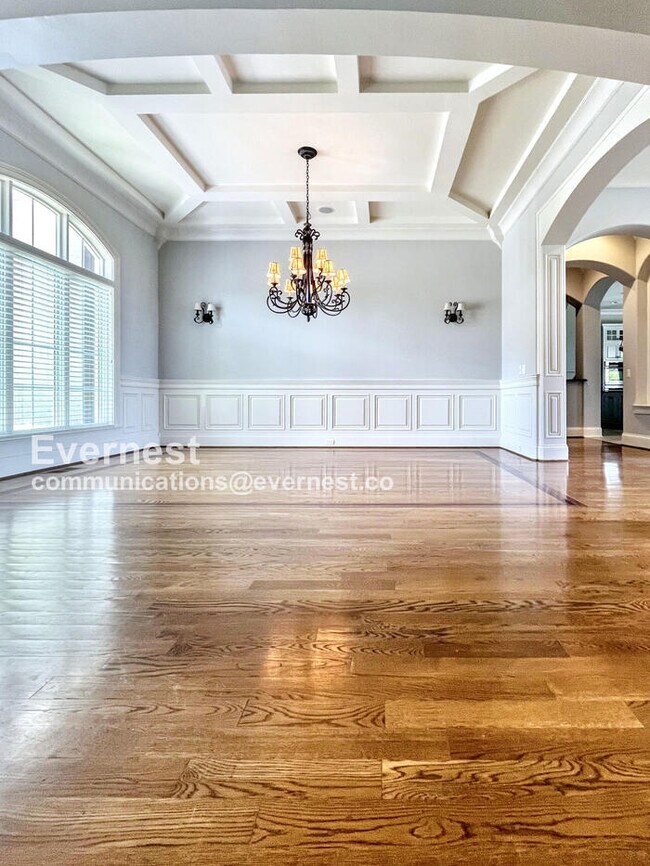 Building Photo - 9558 Hampton Reserve Dr