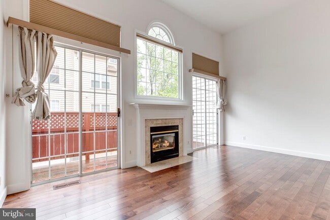 Building Photo - 6021 Riddle Walk