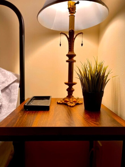 Building Photo - 3 Woodland Dr