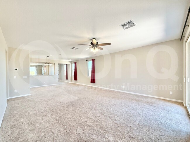 Building Photo - 6907 W Pedro Ln