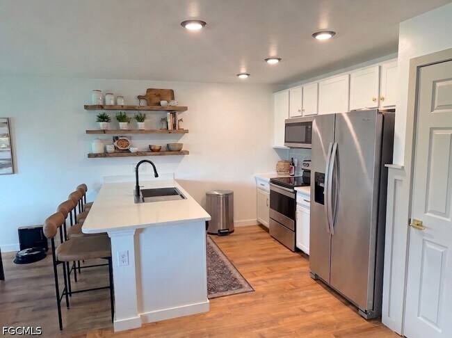 Building Photo - 3192 Estancia Ln
