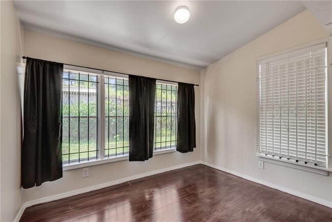 Building Photo - 3174 Benthollow Ln