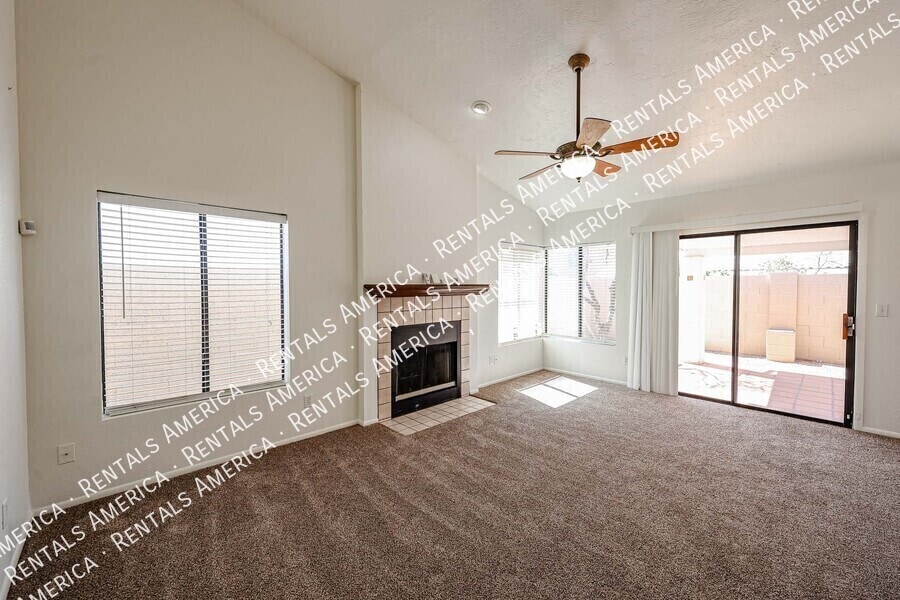 Building Photo - 3301 E Wescott Dr