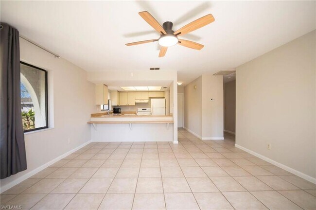 Building Photo - 3706 SE 10th Ave