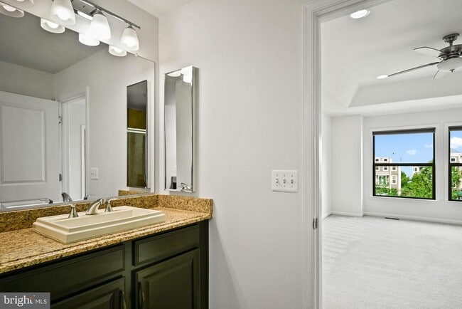 Building Photo - 23493 Adagio Terrace