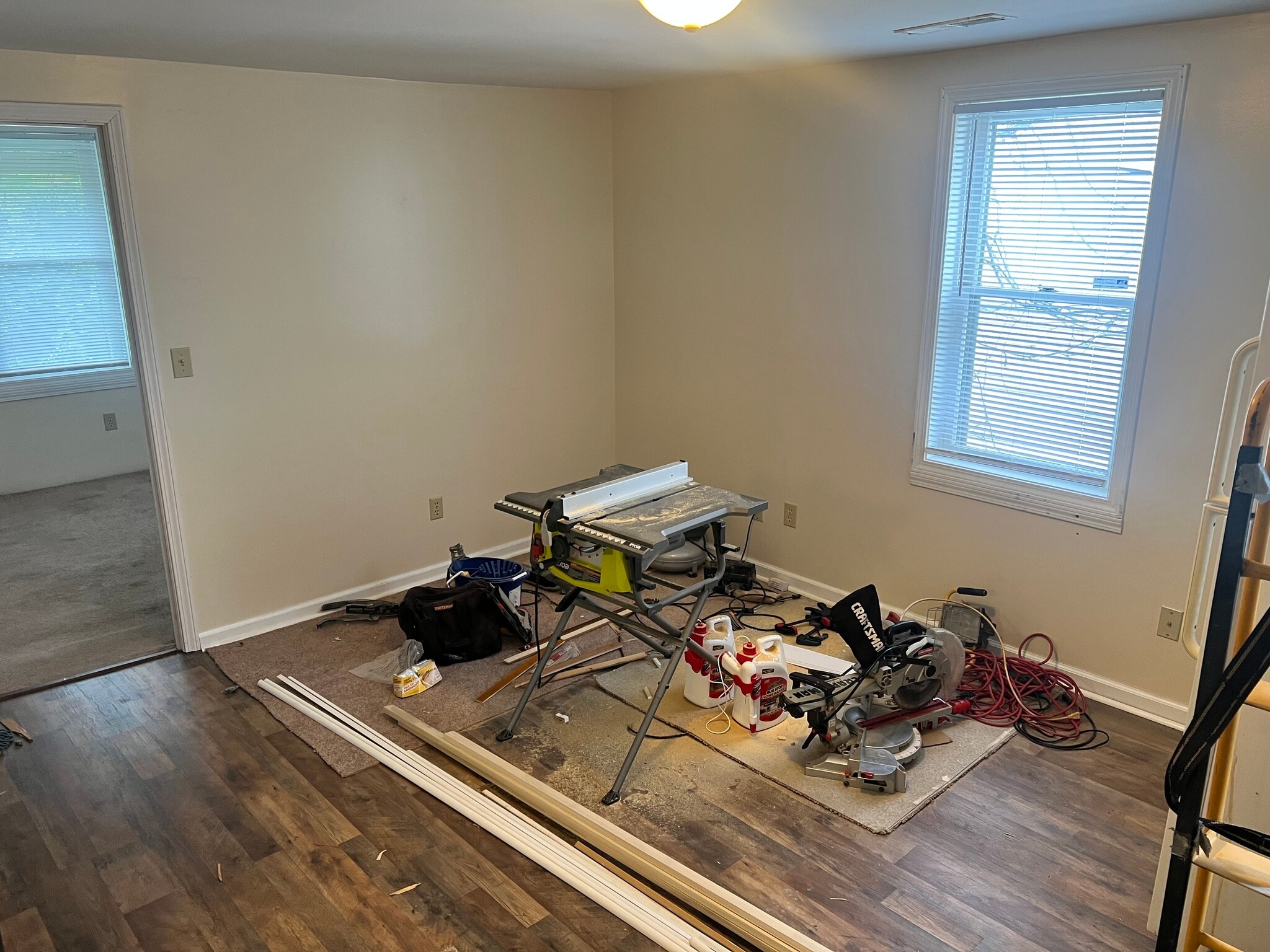 Livingroom - 1014 Saint Marys Blvd