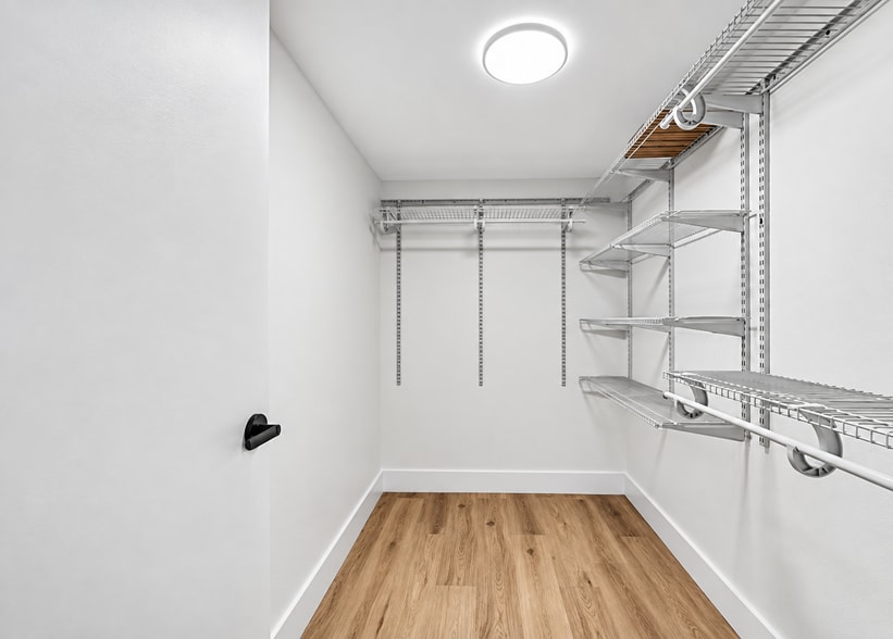 Building Photo - 6670 Villa Sonrisa Dr