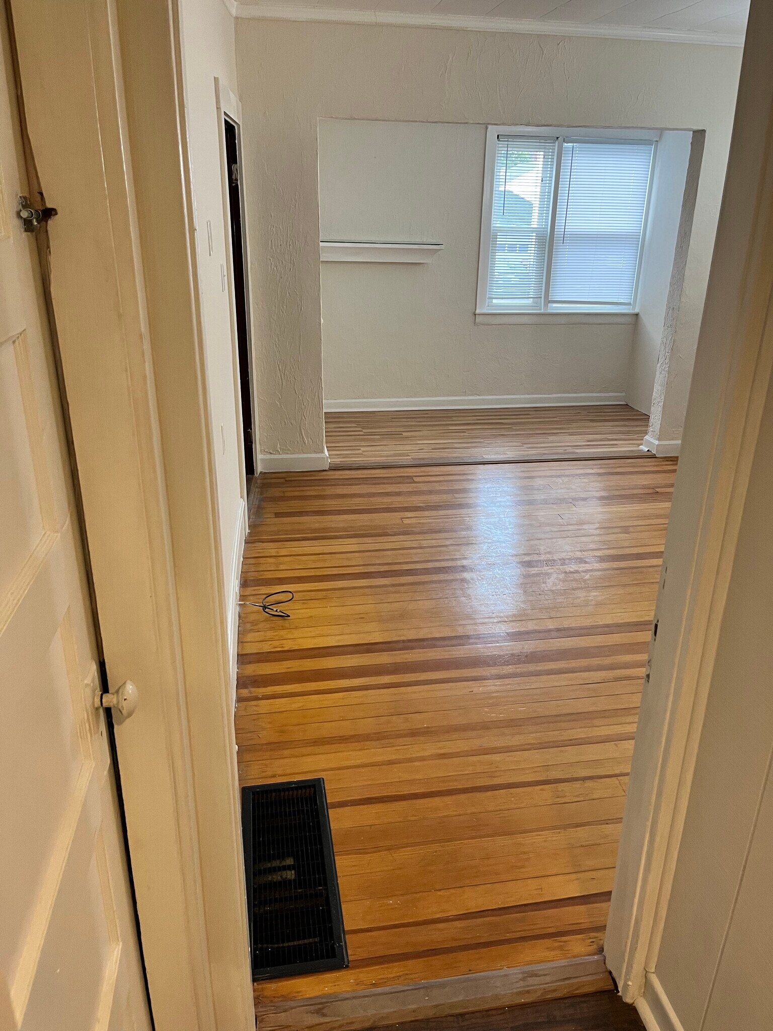 Living Room/Nook - 52 Germain Ave
