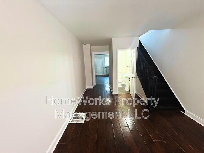 Building Photo - 5 S Conkling St