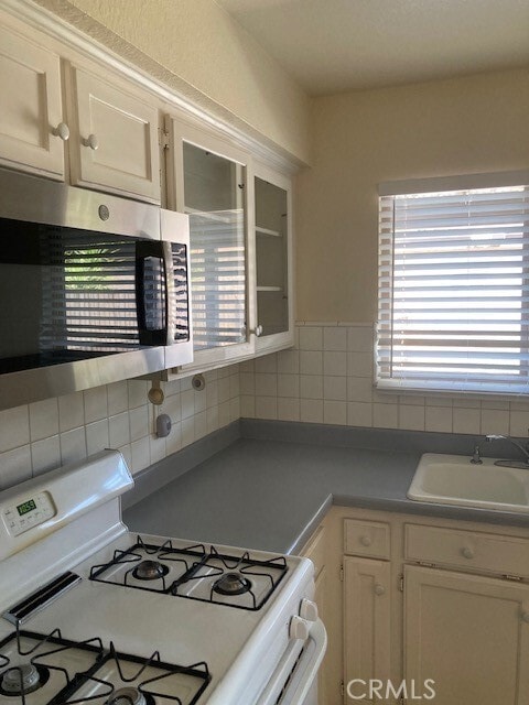 Building Photo - 168 Tamarisk St