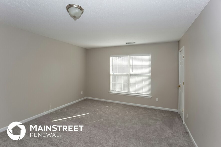 Building Photo - 9322 Arbor Creek Dr