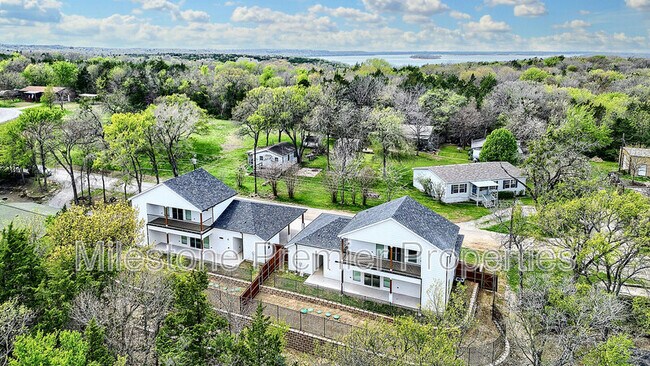 Building Photo - 432 Bentwood Dr