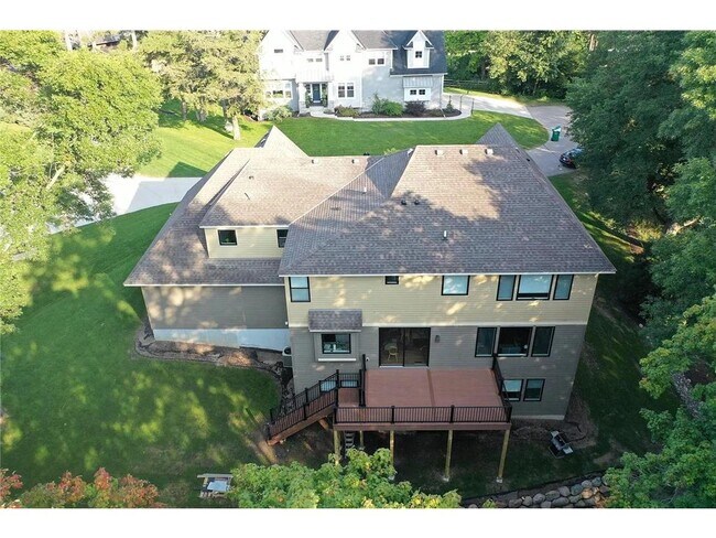 Building Photo - 3512 Rainbow Dr