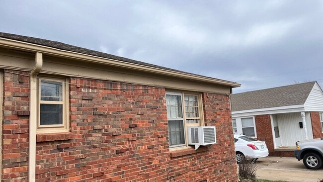 Building Photo - 1 Bed 1 Bath in Midwest City!