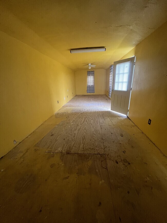 Building Photo - 48 Creekside Dr