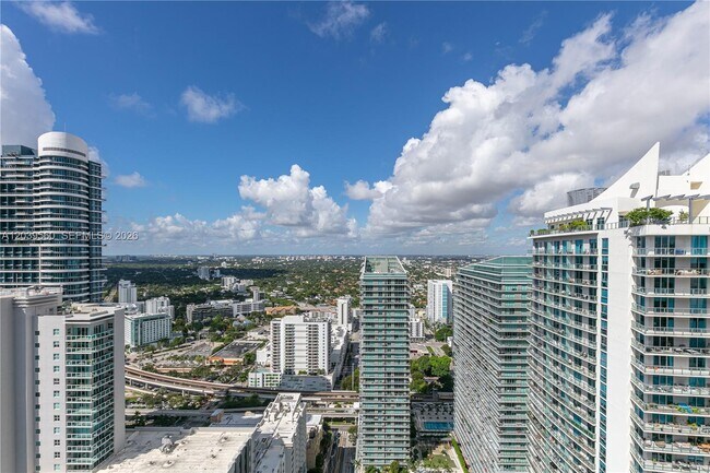 Building Photo - 1080 Brickell Ave