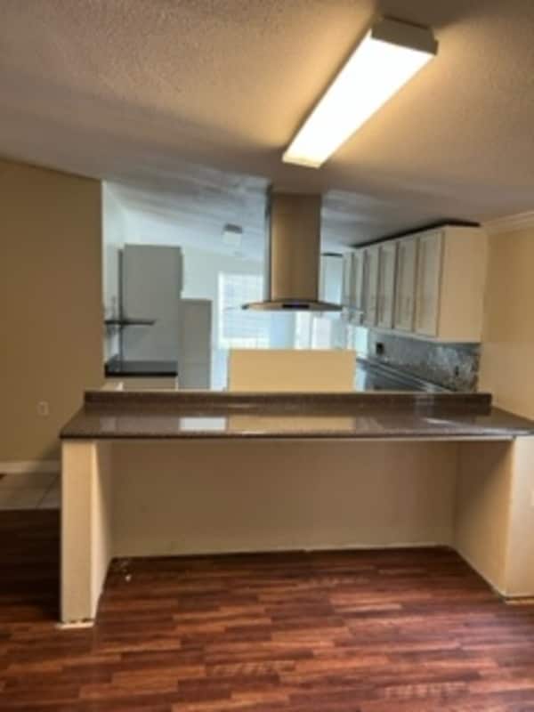 Primary Photo - 5721 Fuller Springs Dr