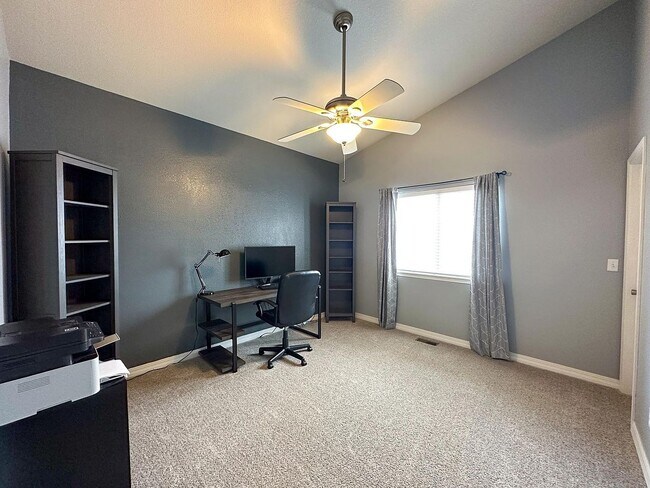 Building Photo - 2705 Stone Creek Rd
