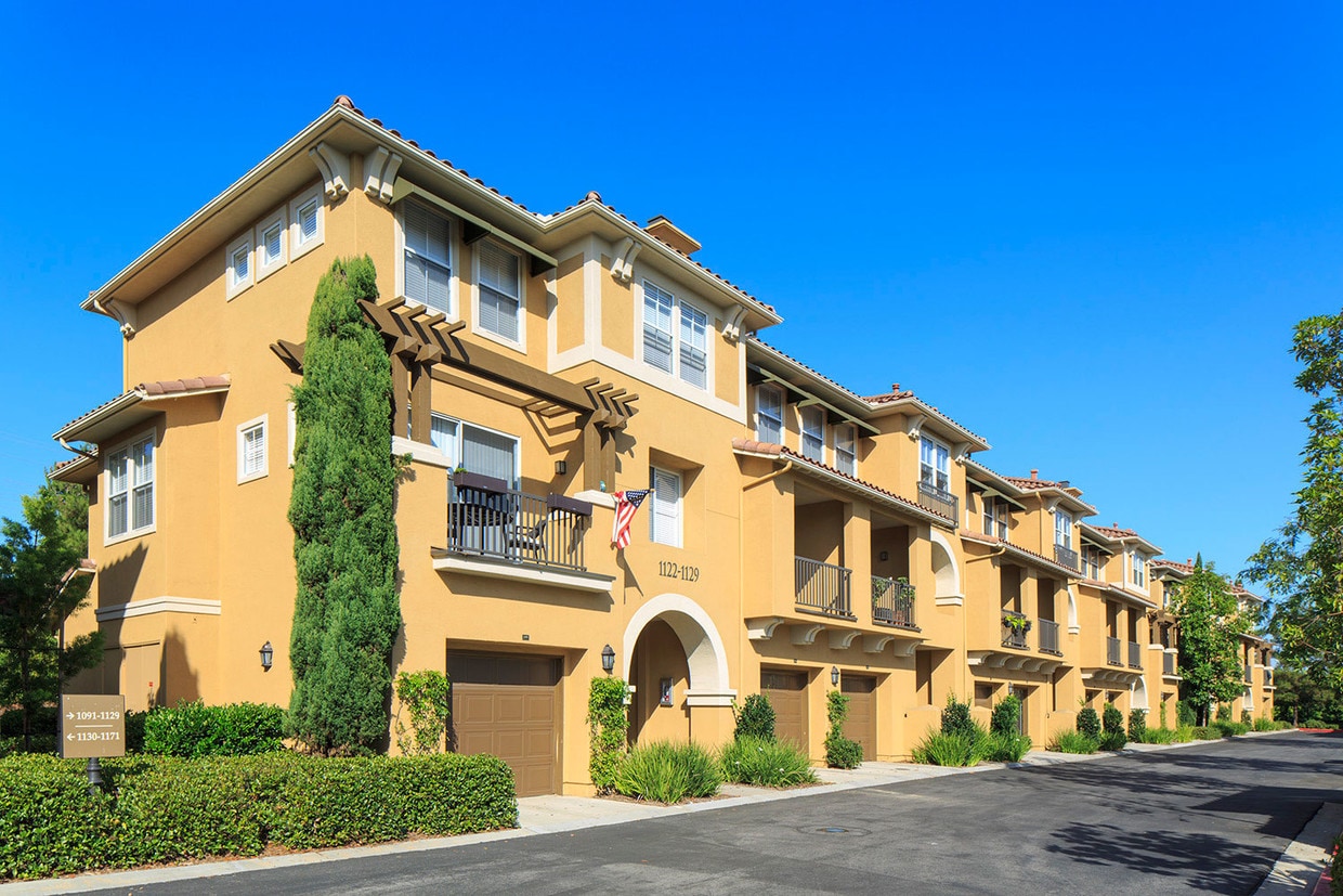 Newport Bluffs Apartment Village Beach Ca Newport Bluffs Apartment Village