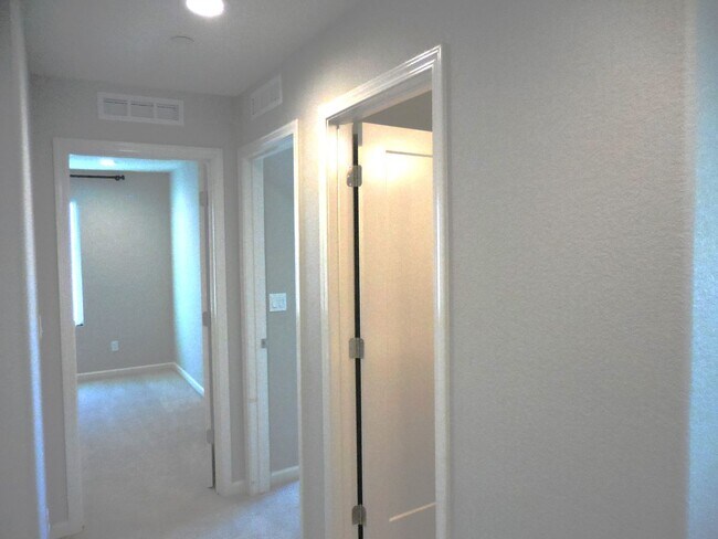 Building Photo - Beautiful Vacaville Home for Rent