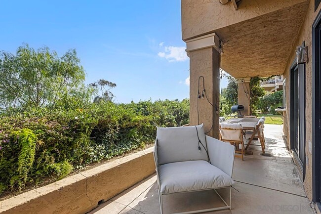 Building Photo - 6605 Caminito Scioto