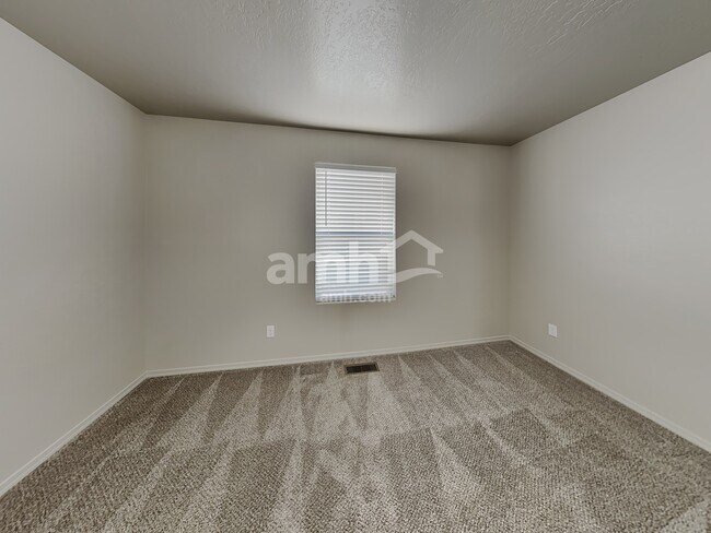 Building Photo - 11934 Edgemoor St