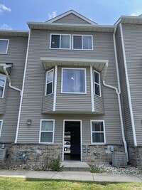 Building Photo - 6032 Park Ridge Rd