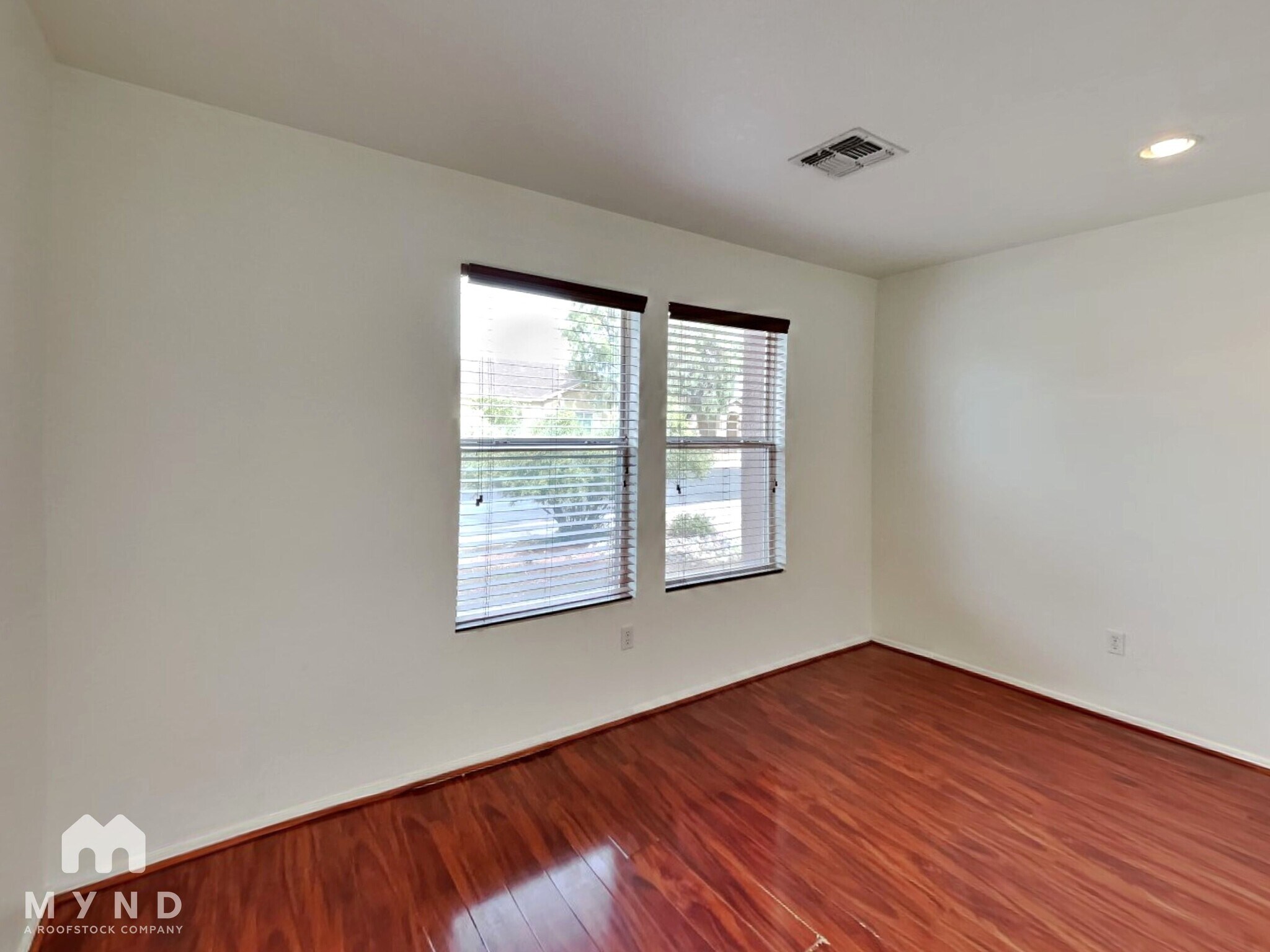 Building Photo - 10230 E Honey Mesquite Dr